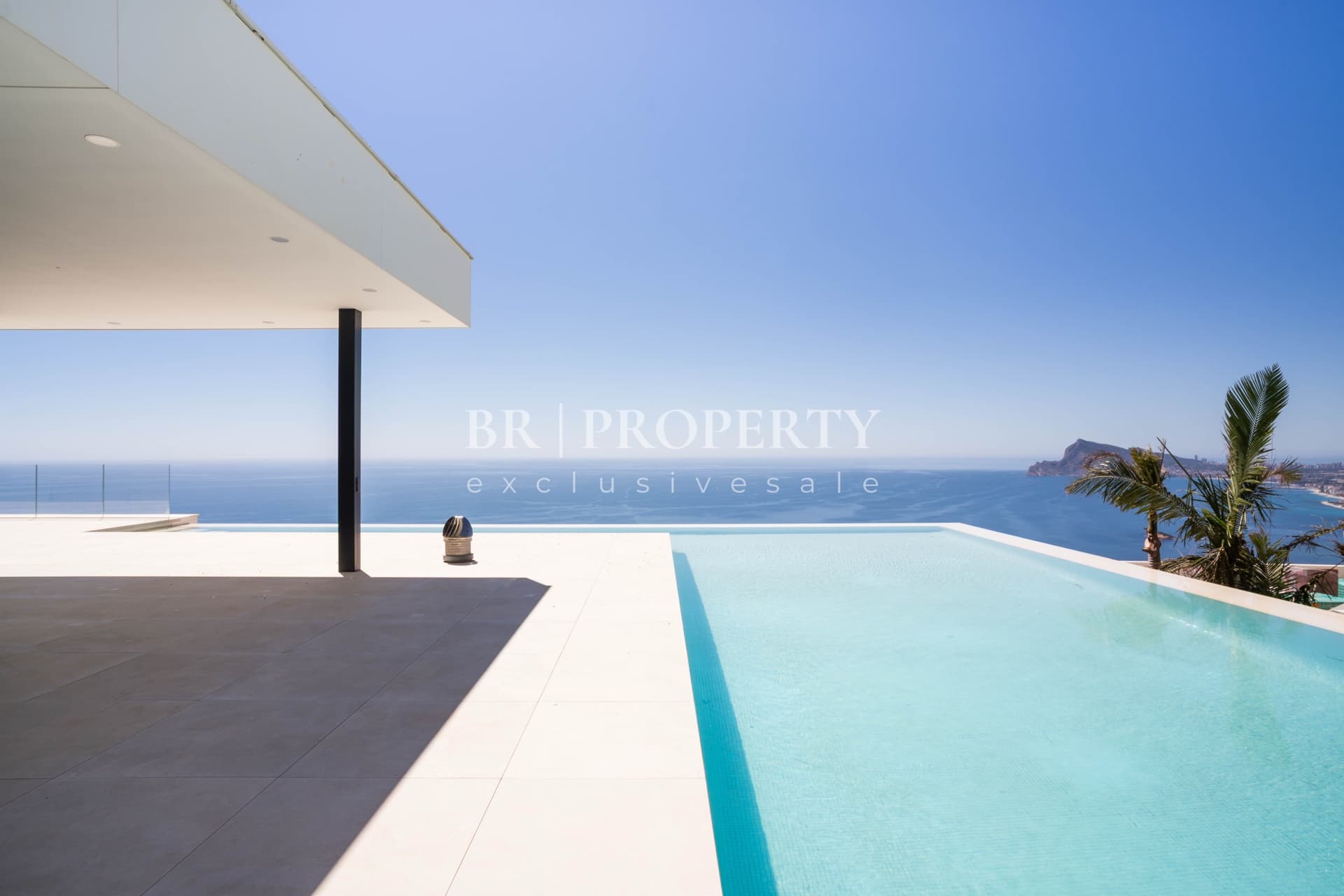 Exterior villa